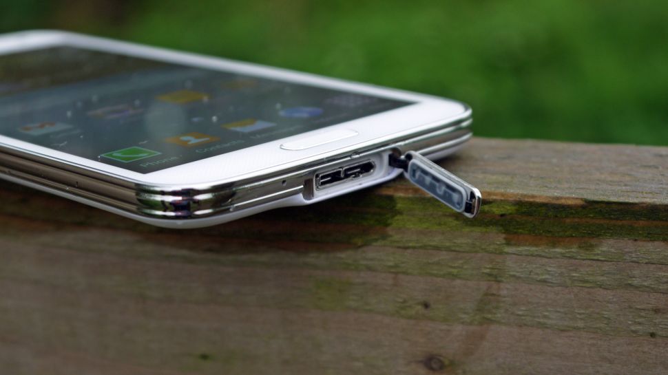 Samsung Galaxy S6: Metal Body Or Plastic