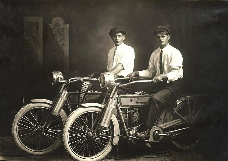 A photograph showing founders of Harley-Davidson, was it real?