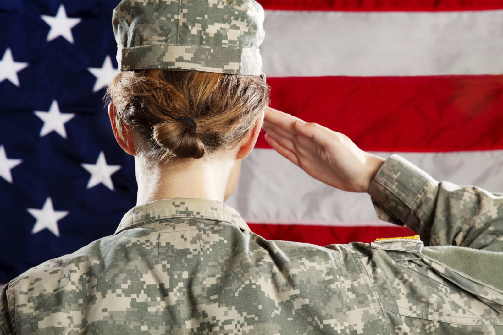 How Nude Photos of the U.S Servicewomen Discovered on the Internet?