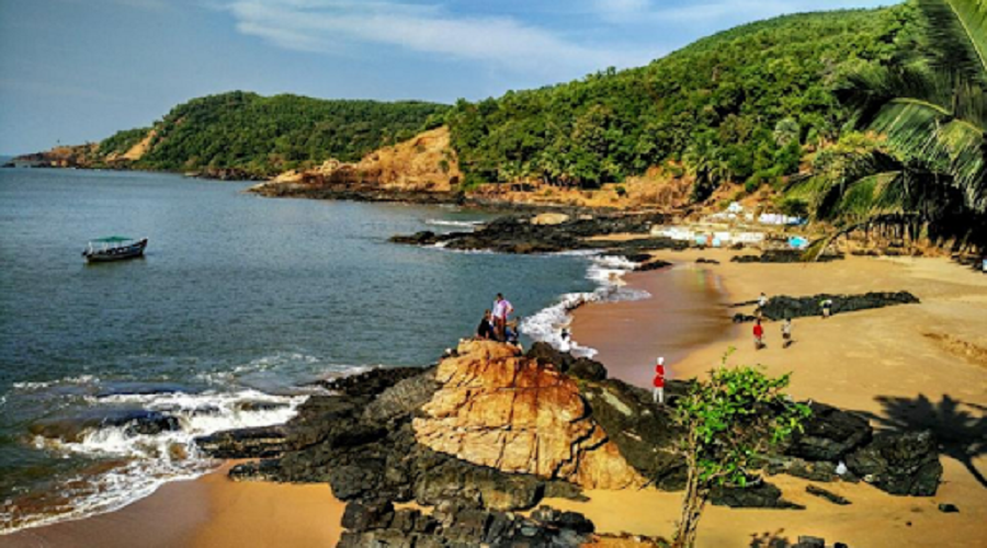 gokarna beach trek and camping