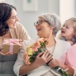 10 Wonderful Presents for Mom on Her Birthday