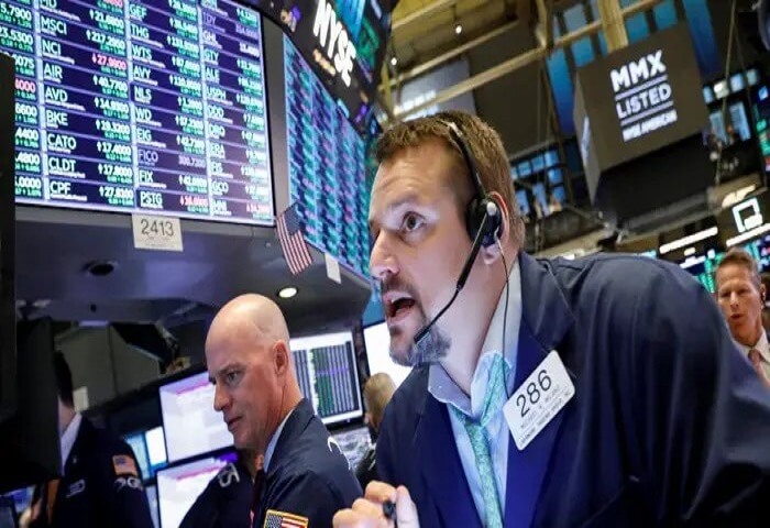 Dow Jones & NASDAQ Stocks Dropped but US Economy Boosted in 3rd Quarter